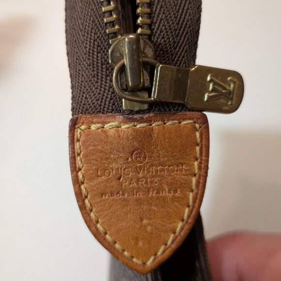 Louis Vuitton Clutch - Picture 3 of 6